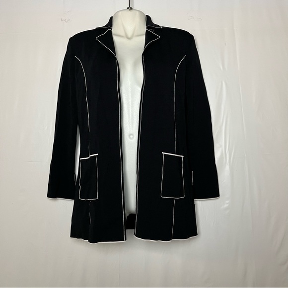 BCBGMaxAzria Sweaters - BCBGMAXAZRIA Women's Black and White Jacket two pockets 3/4 sleeve open cardigan